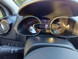 Renault Clio Estate 0.9 TCe Intens picture 8