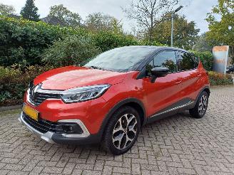 Schadeauto Renault Captur 0.9 TCe Intens 2018/12