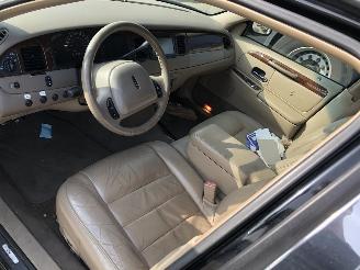 Lincoln Town Car 4.6i V8 164kW picture 6