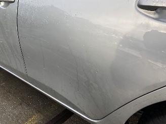 Toyota Auris 1.8 Hybrid 5 drs picture 14