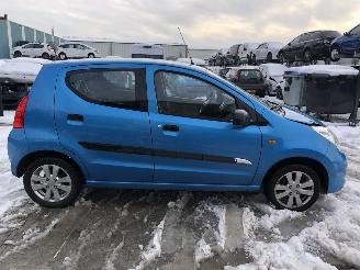 Schadeauto Suzuki Alto 1.0i Airco Lm velgen 2015/2