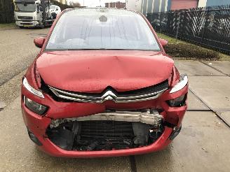 Citroën C4 PICASSO 12i 96kW E6 66000 km picture 11