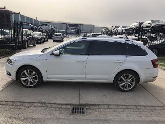 Schadeauto Skoda Octavia 15tsi 110kW E6 DSG Combi 2019/12
