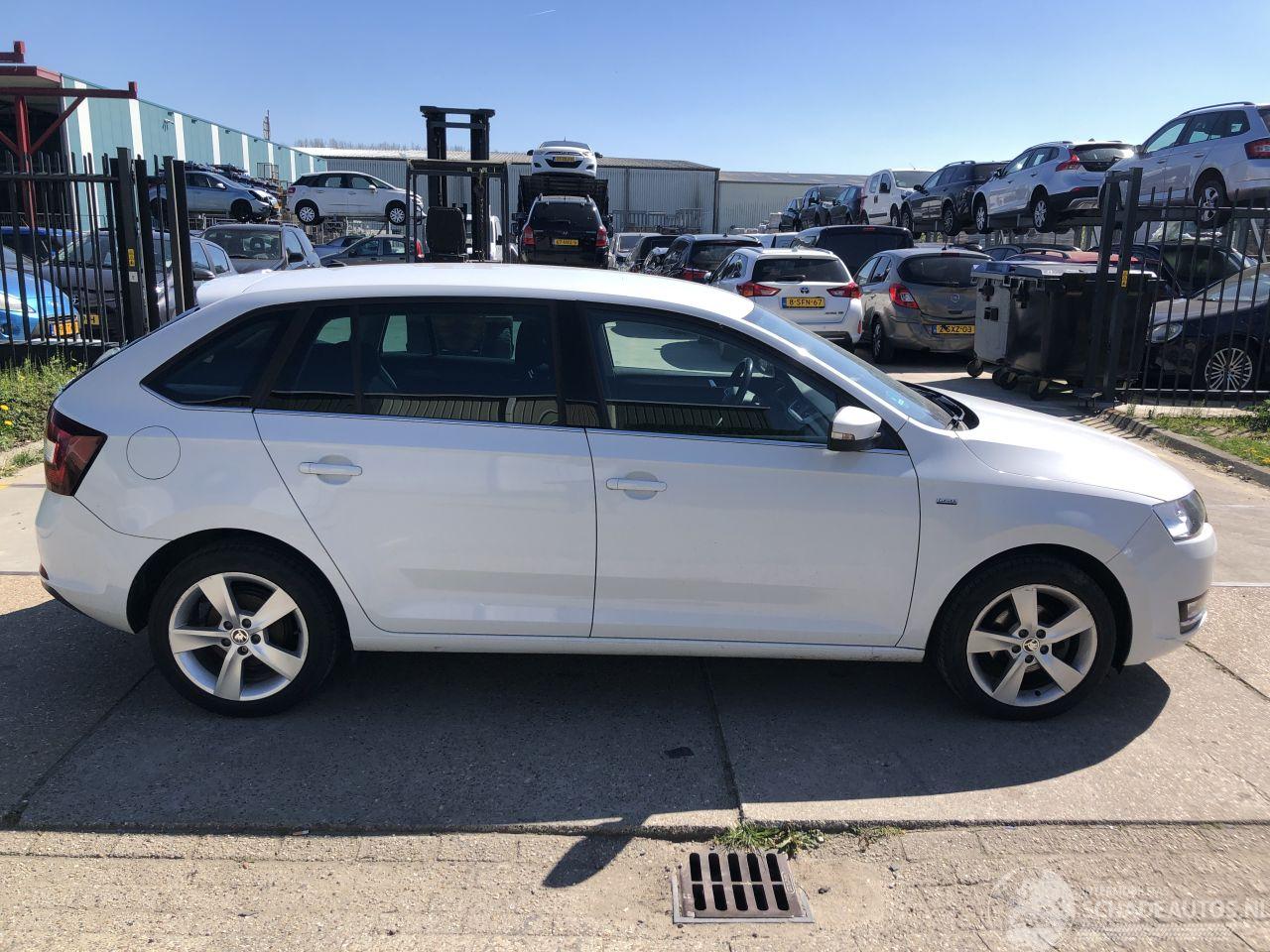 Skoda Rapid 1.0tsi E6 HB