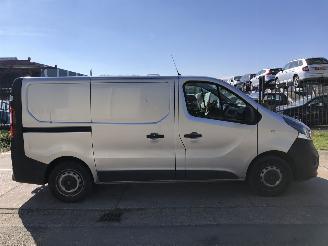 dañado vehículos comerciales Opel Vivaro 1.6D 92kW E6 Airco Navi 2018/11