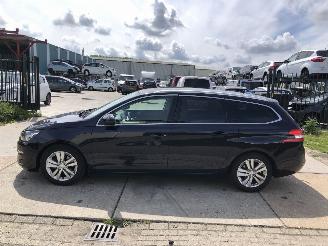 skadebil auto Peugeot 308 1.6HDI 88kW E5 AIRCO, NAV, Pano, 2014/9
