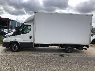 damaged commercial vehicles Iveco Daily 35S14V 2.3D 410WB H3 Airco 2020/9