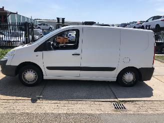 Vaurioauto  commercial vehicles Peugeot Expert 1.6HDI 66kW Airco 2008/7