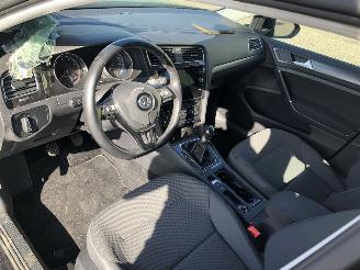 Volkswagen Golf 1.0tsi 85kW E6 Variant 27000 km!! picture 6