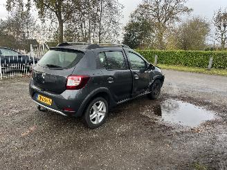 Dacia Sandero Automaat !! Weinig km !! picture 5