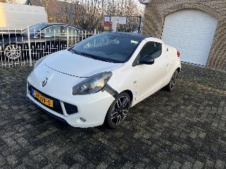 Renault Wind 1.6 16v Mooie auto weinig km !! picture 9