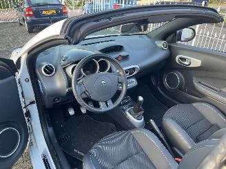 Renault Wind 1.6 16v Mooie auto weinig km !! picture 17