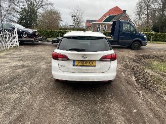 Opel Astra SPORTS TOURER 1.5 cdti weinig km !! picture 4