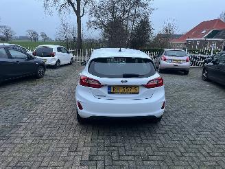 Ford Fiesta  picture 7