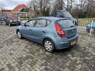 Hyundai I-30 Weinig km !! picture 3