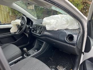 Volkswagen Up!  picture 6