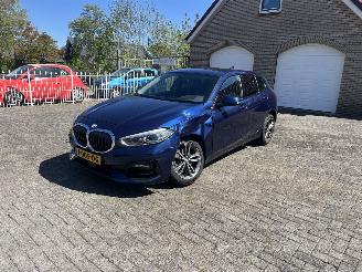 skadebil auto BMW 1-serie 118i automaat 2020/7