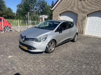 Avarii autoturisme Renault Clio 0.9 tce weinig schade !! 2013/8