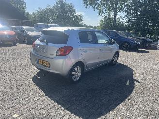 Mitsubishi Space-gear Automaat !! Zeer weinig km !! picture 5