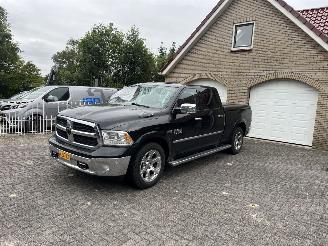 Vaurioauto  commercial vehicles Dodge Ram Ram 1500 Crew cab 5,7 hemi 2017/12