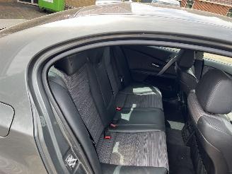 BMW 5-serie 525i automaat picture 13
