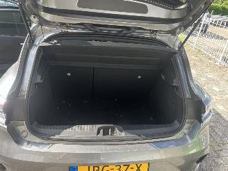 Renault Clio E-TECH HYBRID nieuwstaat picture 11