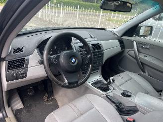 BMW X3 2.0i motorschade picture 10