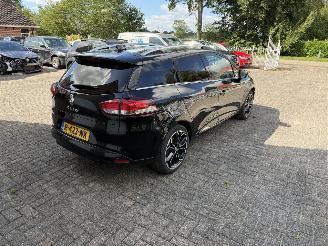 Renault Clio Luxe uitvoering !! Weinig km !! picture 6