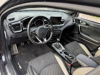 Kia Proceed 1.4 t-gdi picture 9