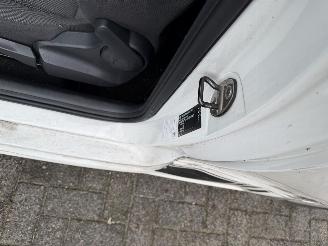 Volkswagen Up!  picture 16