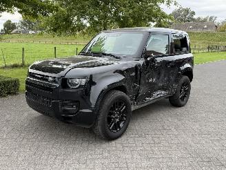 Schadeauto Land Rover Defender X-Dynamic / 4WD / 3.0 Diesel / Automaat / Panorama 2023/7