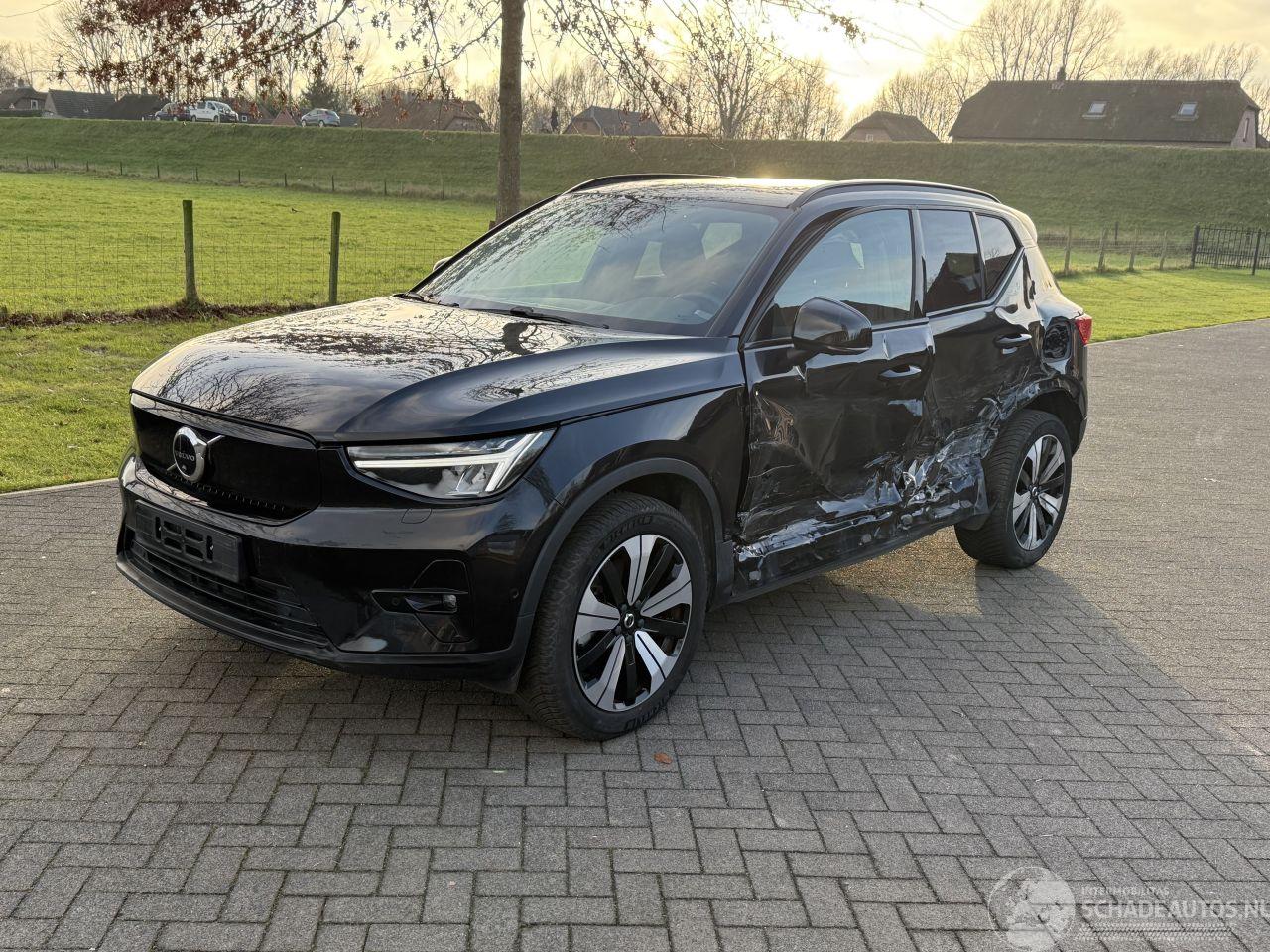 Volvo XC40 70 kWh Recharge Ultimate / Pano / Leer