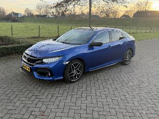 krockskadad bil auto Honda Civic Executive / Panorama / Automaat 2018/1
