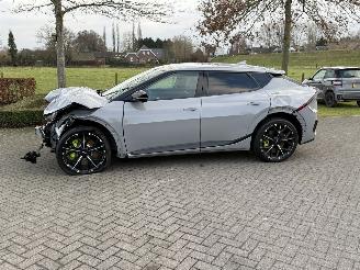 damaged passenger cars Kia EV6 GT AWD 84 kWh / Panorama 2025/11