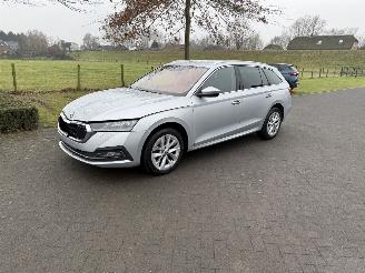 Auto incidentate Skoda Octavia 2.0 TDI Automaat 2021/10