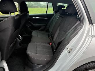 Skoda Octavia 2.0 TDI Automaat picture 7