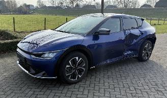 krockskadad bil auto Kia EV6 77.4 kWh / Heat Pump / Panorama / Leer 2023/9