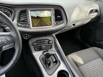 Dodge Challenger SXT V6 picture 11