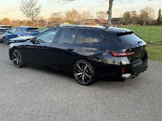 BMW i5 Touring EDRIVE40 / M-Sport / Pano / Leer picture 7