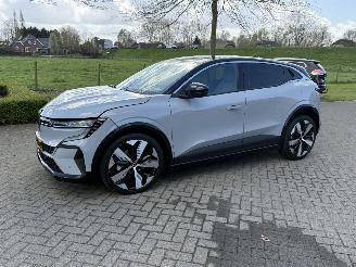 Damaged car Renault Mégane E-Tech EV60 Optimum Charge Techno 2023/3