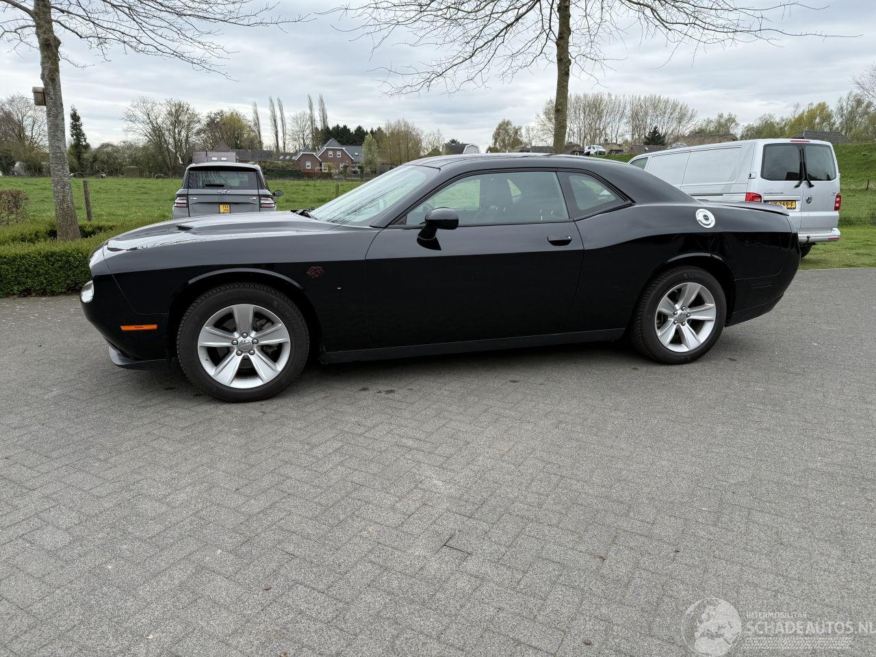 Dodge Challenger SXT / V6 / Automaat / Special Exhaust System