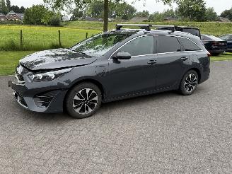 uszkodzony samochody osobowe Kia Ceed 1.6 GDI PHEV BUSINESS LINE / Automaat 2024/5