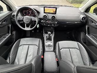 Audi Q2 S-line / Panorama / Leer picture 16