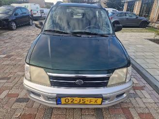 Voiture accidenté Daihatsu Gran Move AUTOMAAT EN AIRCO 2002/8