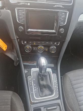 Volkswagen Golf 1.4 TSI EDITION R picture 16