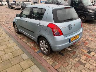 Suzuki Swift  picture 6