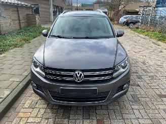 Unfallwagen Volkswagen Tiguan 2.0 tdi 2012/2