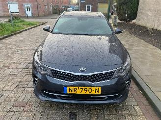 krockskadad bil auto Kia Optima 1.7 CRDI GT-LINE 2017/4