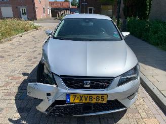 uszkodzony samochody osobowe Seat Leon 1.8 TSI FR DYNAMIC 2014/11