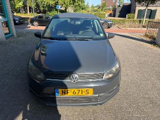 uszkodzony samochody osobowe Volkswagen Polo  2015/7